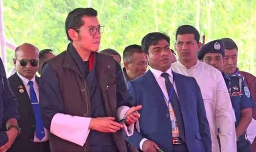 কুড়িগ্রামের অর্থনৈতিক অঞ্চল পরিদর্শন শেষে ভুটানের পথে রাজা জিগমে